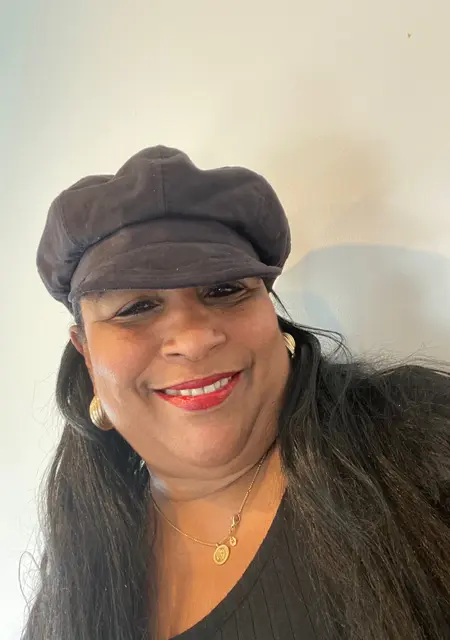 Я Isabel Elena, 62, из Фюрт, ищу знакомство для дружбы