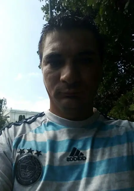 Я Radoslav Adriano, 34, из Бухареста, ищу знакомство