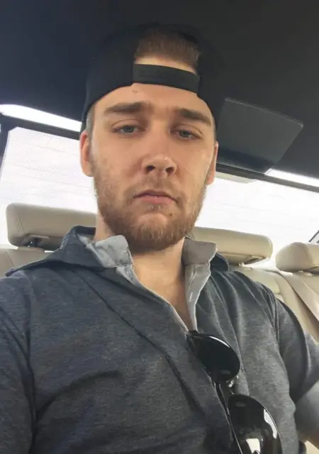 Kevin из Люнен, мне 31, познакомлюсь для приятного времяпровождения