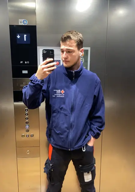 Я Felix, 21, из Ульма, ищу знакомства без обязательств