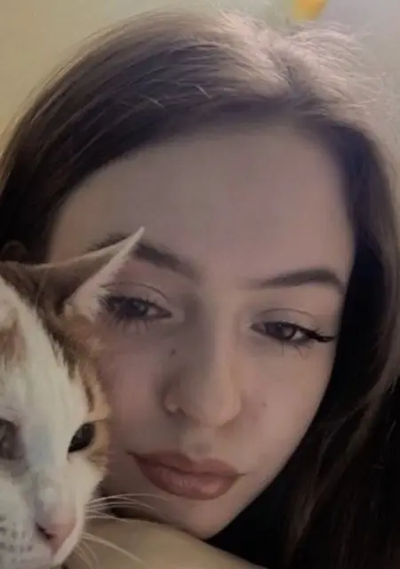 Я Саша, 21, знакомлюсь на одну ночь в Франкфурте-на-майне