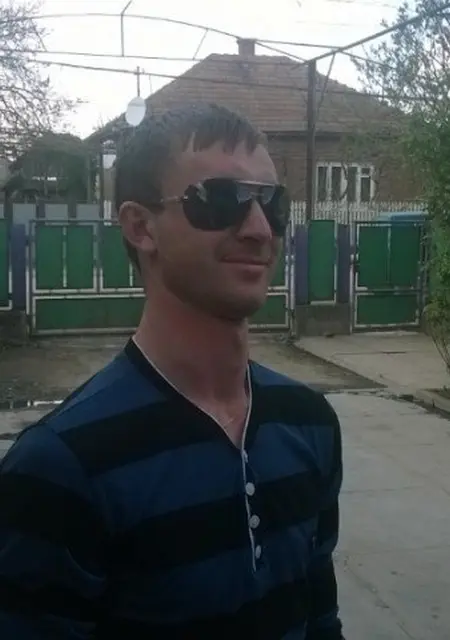 Я Сань, 32 років, знайомлюсь на одну ніч у Виноградів