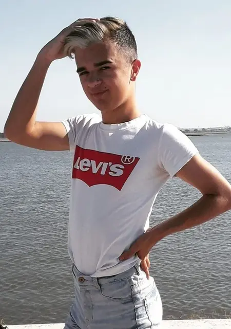 Rodrigo из Лиссабона, мне 20, познакомлюсь для совместных путешествий