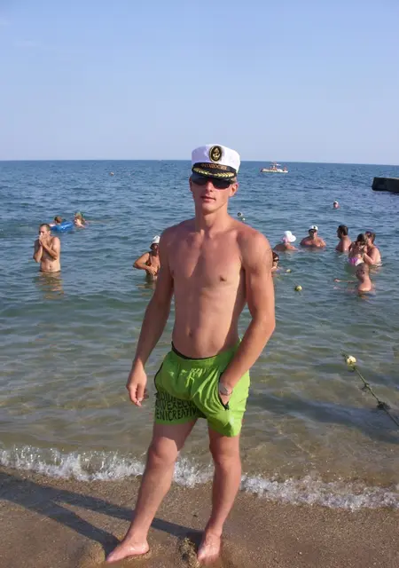 Женя из Глубокого, мне 33, познакомлюсь для вирта