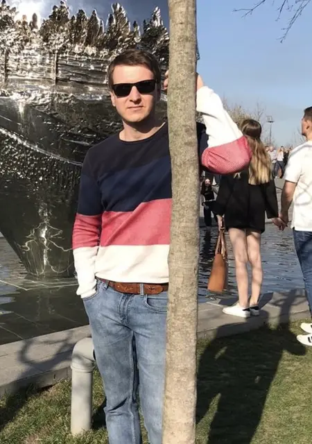 Антон из Цюриха, мне 35, познакомлюсь для приятного времяпровождения