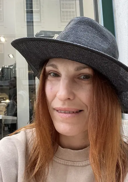 Aleksandra из Одессы, мне 41, познакомлюсь для постоянных отношений