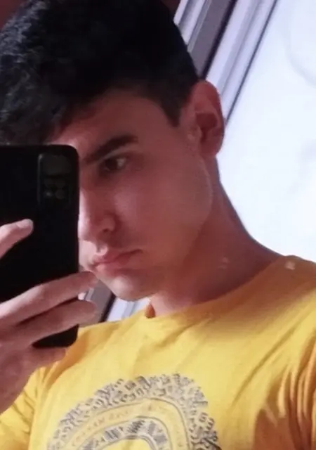 Кирилл из Лондона, мне 20, познакомлюсь без обязательств