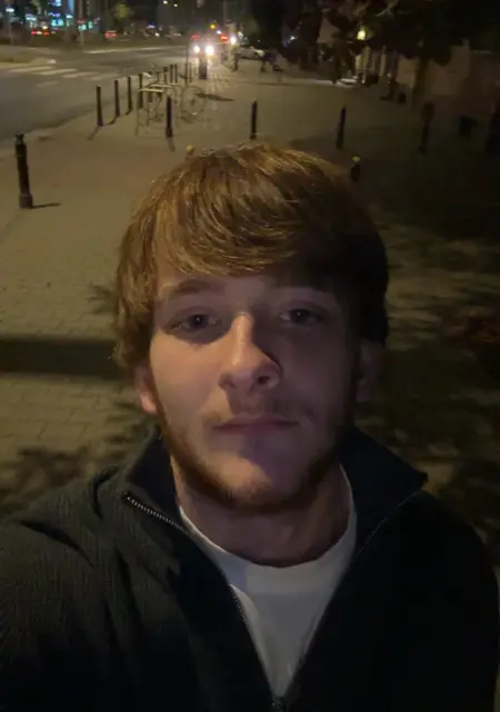 Вадим из Варшавы, ищу на сайте знакомства без обязательств