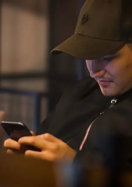 Александр з Вінниці, мені 29 років, познайомлюсь для спілкування