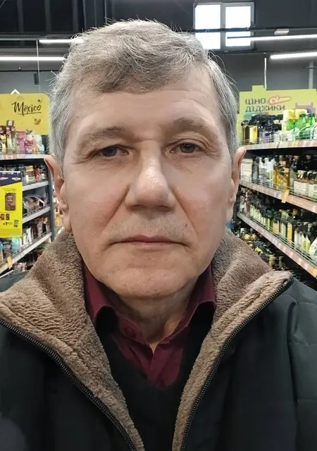 Я Влад, 57, знакомлюсь без обязательств в Киеве