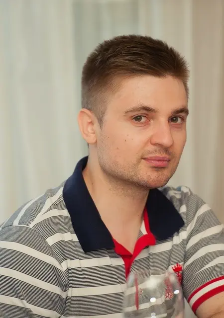 Я Дмитрий, 41 років, знайомлюсь без зобов'язань у Миколаєві