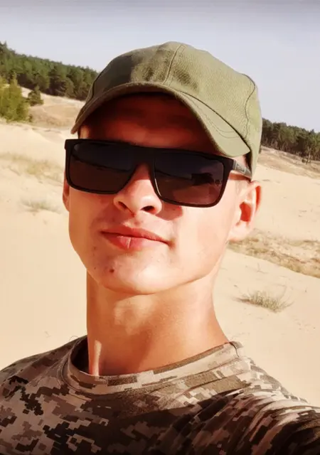 Я Alex, 27, из Винницы, ищу знакомства без обязательств