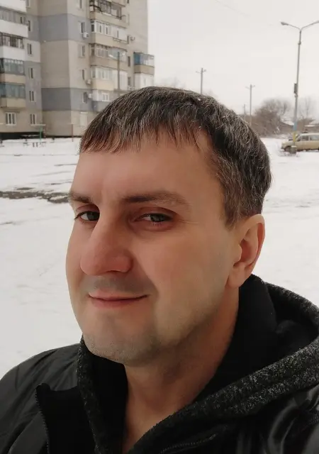 Я Сергій, 39, из Павлограда, ищу знакомства без обязательств