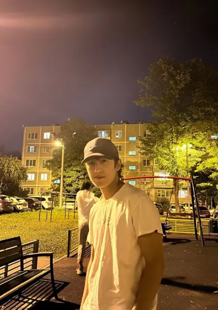 Maks из Лондона, ищу на сайте знакомства на одну ночь