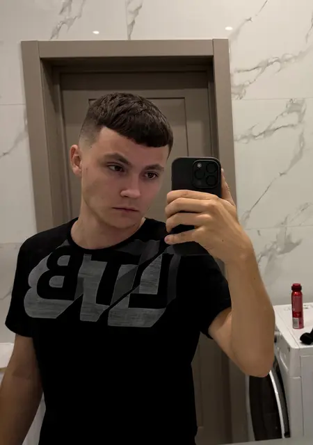 Виталий из Вашингтона, ищу на сайте совместные путешествия