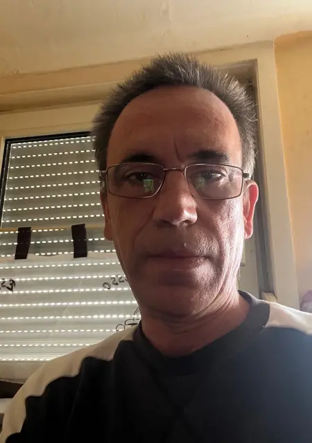 Lars из Фельберта, мне 50, познакомлюсь на одну ночь