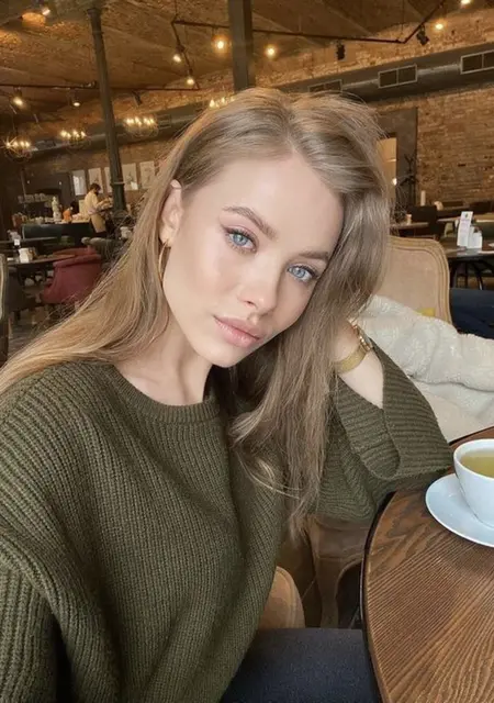 Я Надюша, 25 років з Києва, шукаю знайомство для приємного проведення часу