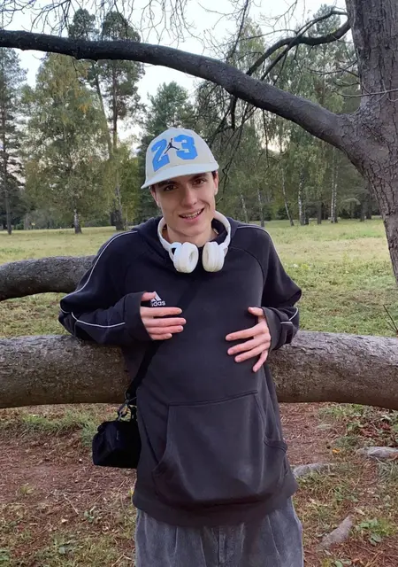 Я Илья, 23, из Белой Церкви, ищу знакомство для общения