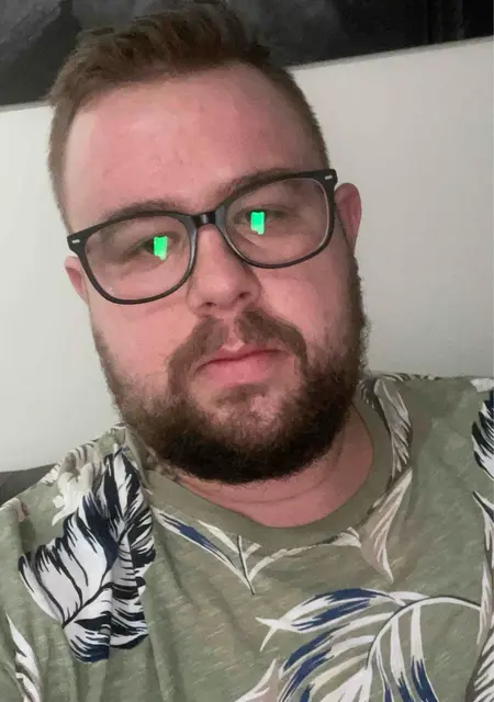 Я Elias, 29, знакомлюсь для вирта в Варберг