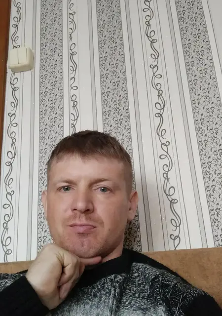 Миронов Егор из Гродно, мне 38, познакомлюсь без обязательств