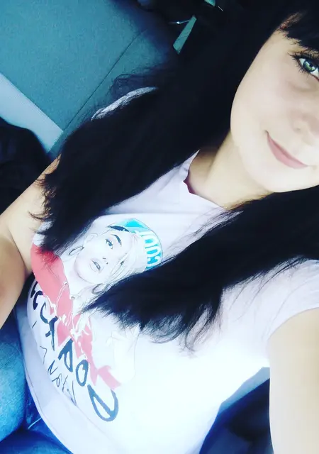 Я Ленуся, 25 років, знайомлюсь без зобов'язань у Первомайськ