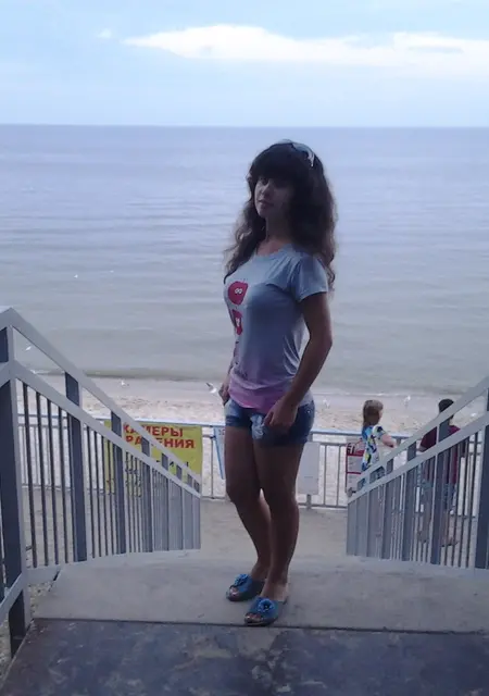 Юлия з Лисичанська, шукаю на сайті спілкування