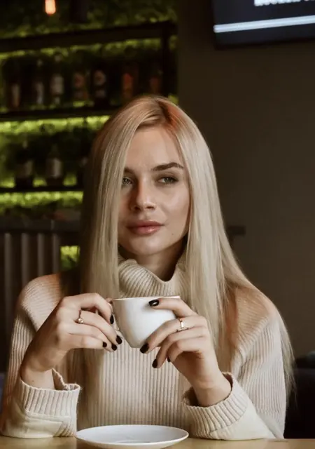 Вероника из Франкфурта-на-майне, ищу на сайте совместные путешествия