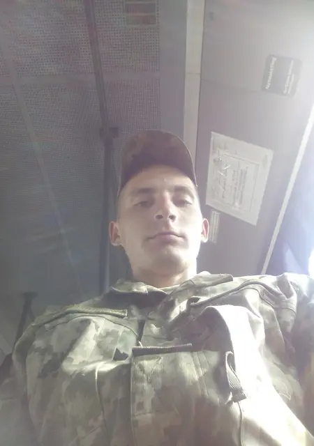 Я Дмитрий, 31 років з Житомира, шукаю знайомство для постійних стосунків