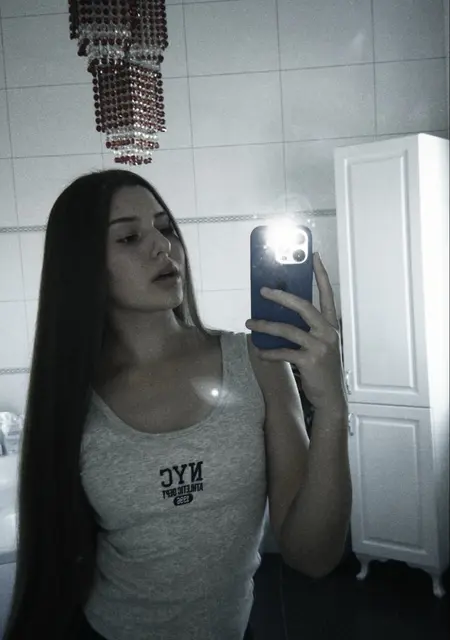 Милена из Могилёва, мне 19, познакомлюсь для общения