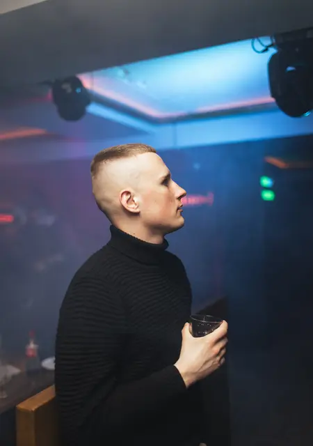 Я Богдан, 26, знакомлюсь для приятного времяпровождения в Хмельницком