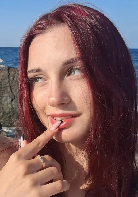 Я Александра, 19, из Брюсселя, ищу знакомство для общения