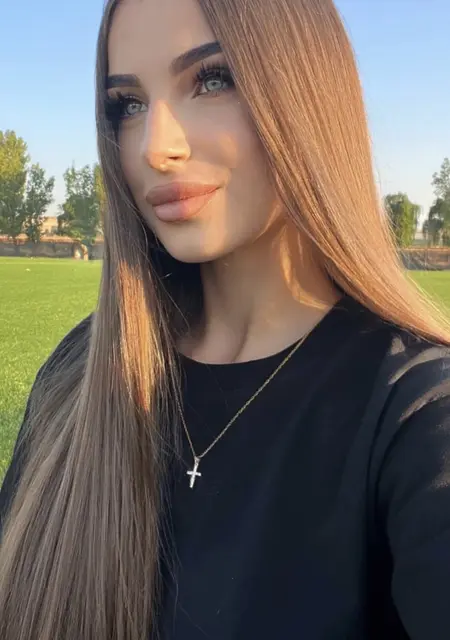 Я Rina, 22 років, знайомлюсь для вірт у Києві