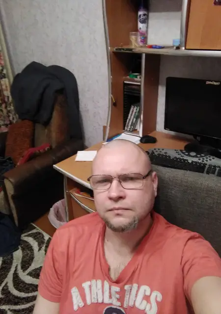 Коля из Могилёва, мне 41, познакомлюсь для приятного времяпровождения