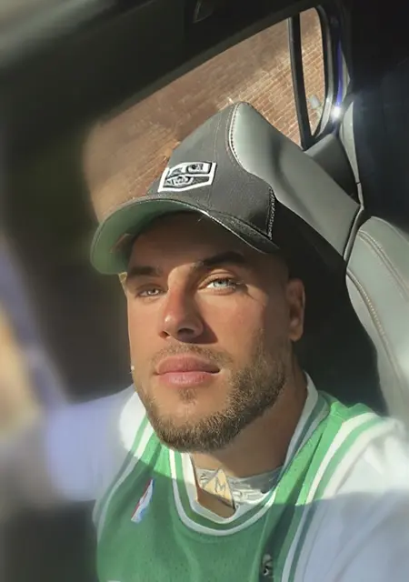 Marcos de Badalona, tengo 30 años, listo para conocer para hacer nuevos amigos