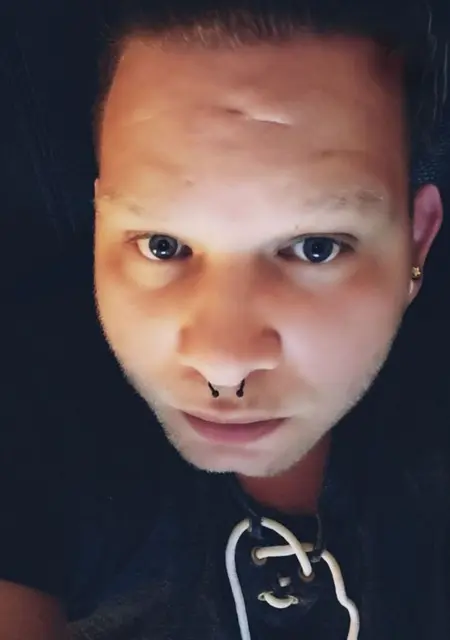 Robi из Берлина, мне 32, познакомлюсь для общения