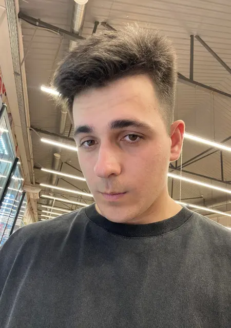 Виталий из Осиповичей, мне 25, познакомлюсь для постоянных отношений