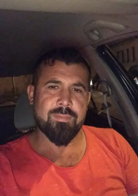 Adem из Лиона, ищу на сайте общение