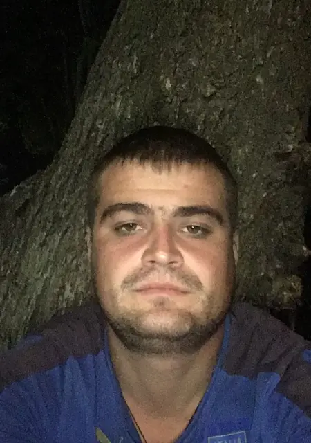 Sergiy из Вышгорода, мне 37, познакомлюсь для вирта