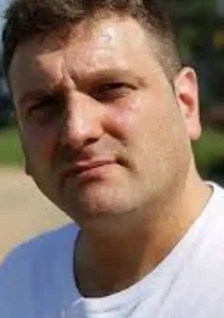 Я Алексей, 48, знакомлюсь для открытые отношения в Днепре