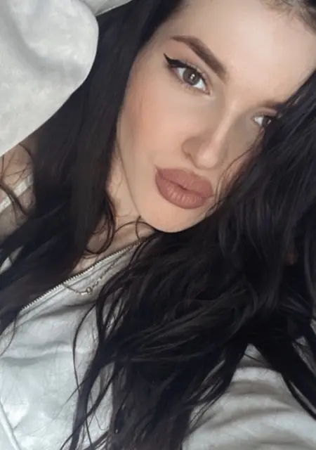 Я Katya, 22 років з Донецька, шукаю знайомство для вірт