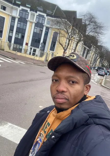 King из Парижа, мне 37, познакомлюсь для постоянных отношений