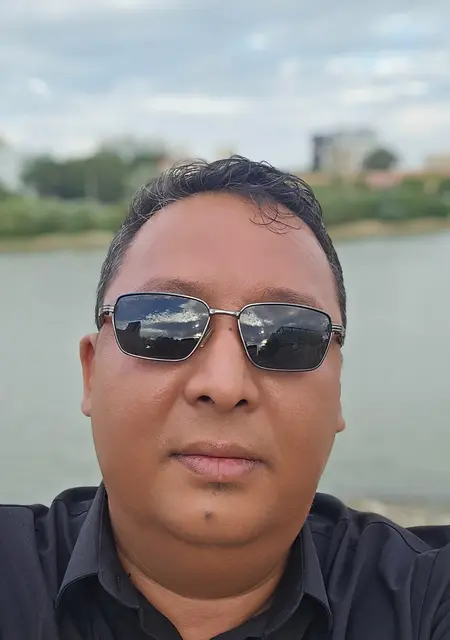 Я Серик, 42, знакомлюсь для приятного времяпровождения в Алматы