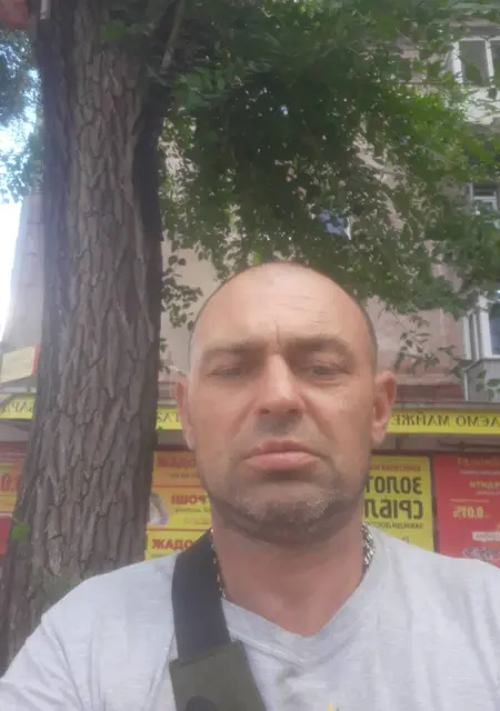 Виталий Василик з Кривого Рогу, шукаю на сайті вірт