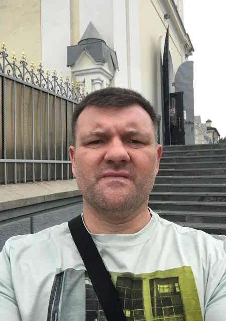 Adam из Днепра, мне 49, познакомлюсь для открытые отношения