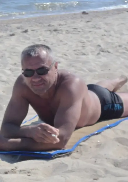 Я Владимир, 51, из Луганска, ищу знакомства без обязательств