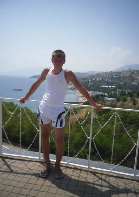 Александр з Харкова, шукаю на сайті знайомства без зобов'язань