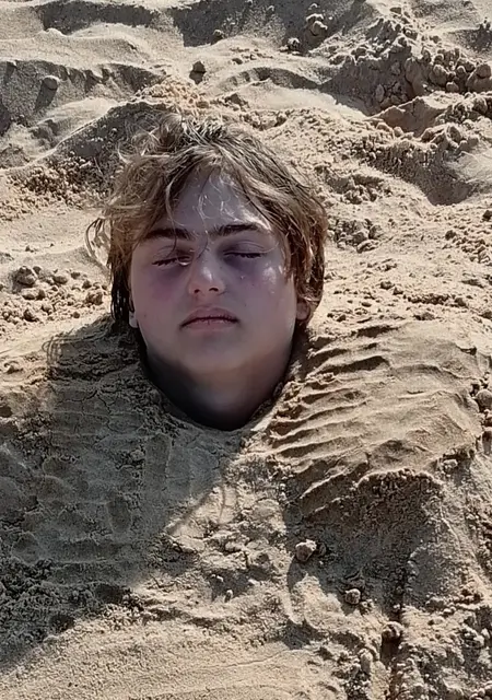 Я Игорь Лосев, 18, из Витебска, ищу знакомства на одну ночь