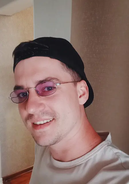 Arthur з Харкова, шукаю на сайті дружбу