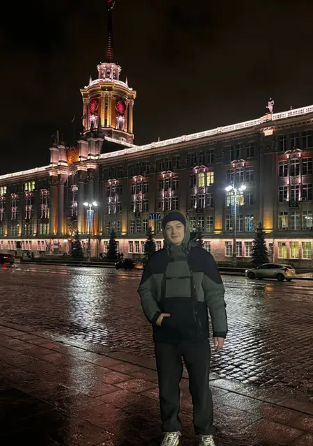 Максим из Актобе, мне 18, познакомлюсь для открытые отношения