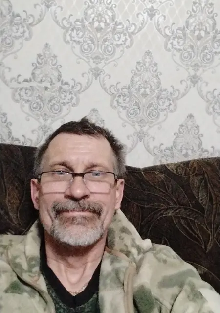 Я Юрий, 52, знакомлюсь на одну ночь в Донецке